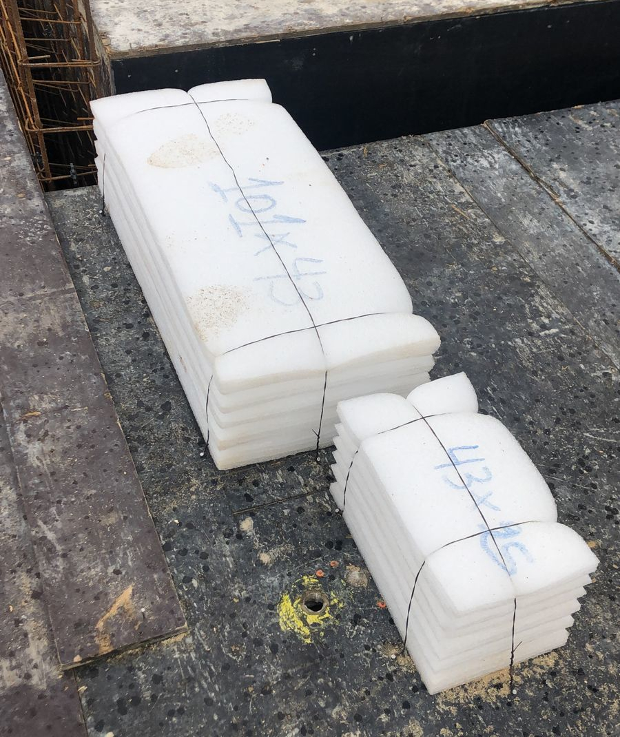 Blocos técnicos de espuma em EPE Prodflex para passagem de tubulações em Lajes e Vigas  de concreto.